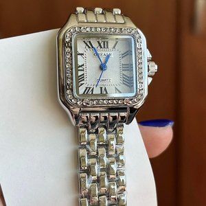 Square Watch Silver Feel Free